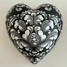 Load image into Gallery viewer, Decorative Hearts