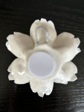 Load image into Gallery viewer, Rose Wall Flowers