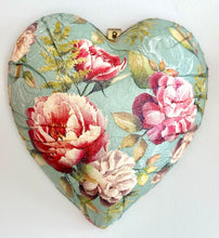 Load image into Gallery viewer, Decorative Hearts