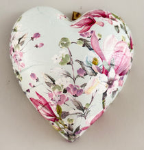 Load image into Gallery viewer, Decorative Hearts