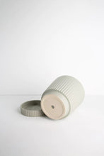 Load image into Gallery viewer, Indie Planter Medium