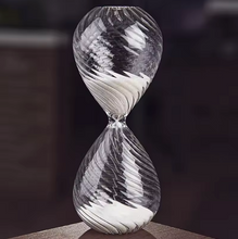 Load image into Gallery viewer, Beautiful Twisted Glass Sand Timer / Hour Glass