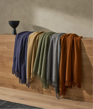 Load image into Gallery viewer, Nevis Throw