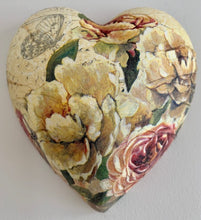 Load image into Gallery viewer, Decorative Hearts
