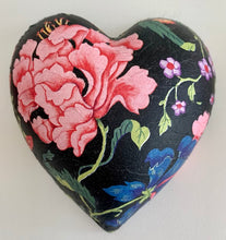 Load image into Gallery viewer, Decorative Hearts