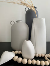 Load image into Gallery viewer, Flugen Vase - Large