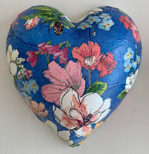 Load image into Gallery viewer, Decorative Hearts