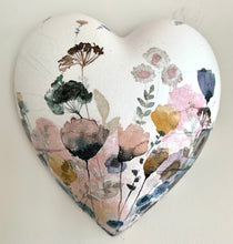 Load image into Gallery viewer, Decorative Hearts