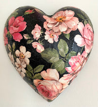 Load image into Gallery viewer, Decorative Hearts