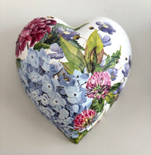 Load image into Gallery viewer, Decorative Hearts
