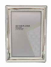 Load image into Gallery viewer, Silver Plated Photo Frame (4x6)
