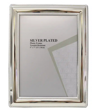 Load image into Gallery viewer, Silver Plated Photo Frame 5x7
