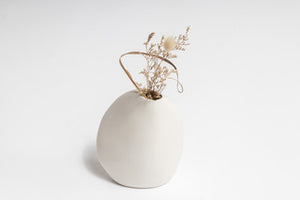 Harmie Vase / GREAT WHITE